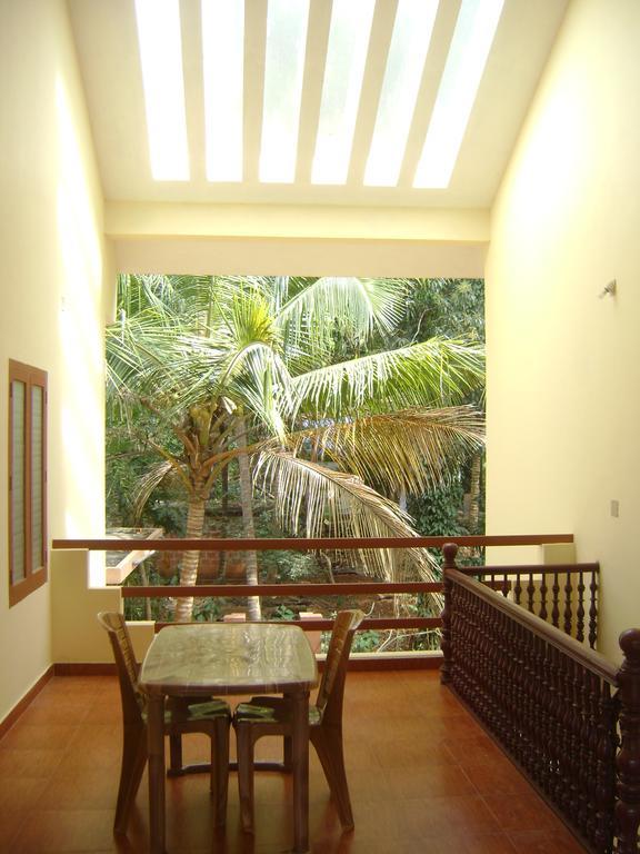 Ivory Coaste Hotel Kannur Exterior photo